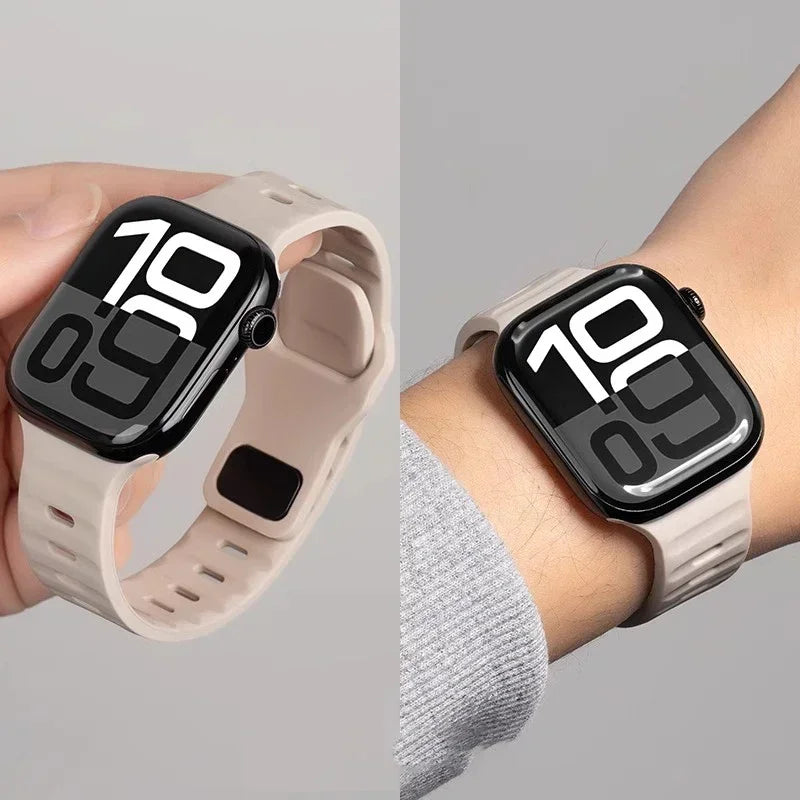 Strap For Apple Watch Band 49mm 44mm 45mm 41mm 40mm 42mm 38mm Soft Silicone sport Bracelet iwatch Serise 8 7 SE 6 5 9 Ultra 49mm