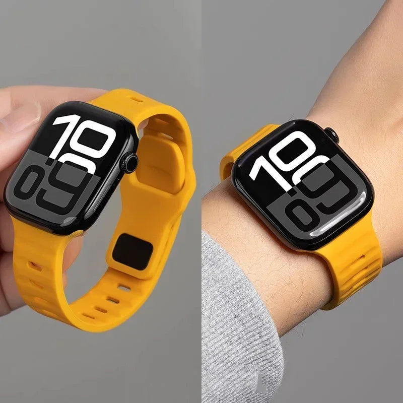 Strap For Apple Watch Band 49mm 44mm 45mm 41mm 40mm 42mm 38mm Soft Silicone sport Bracelet iwatch Serise 8 7 SE 6 5 9 Ultra 49mm