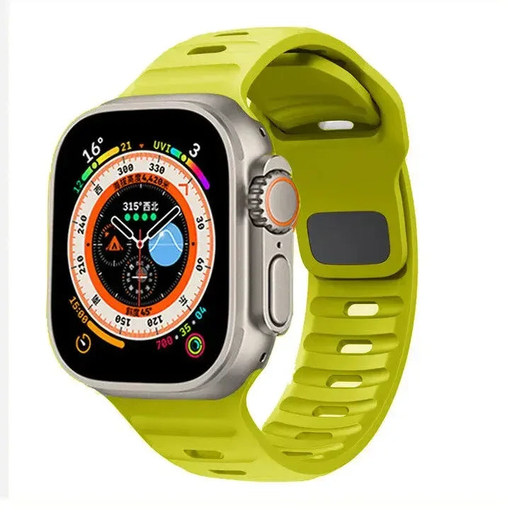 Strap For Apple Watch Band 49mm 44mm 45mm 41mm 40mm 42mm 38mm Soft Silicone sport Bracelet iwatch Serise 8 7 SE 6 5 9 Ultra 49mm