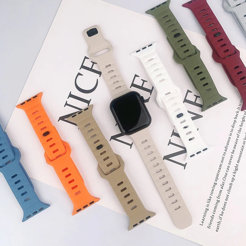 Strap For Apple Watch Band 49mm 44mm 45mm 41mm 40mm 42mm 38mm Soft Silicone sport Bracelet iwatch Serise 8 7 SE 6 5 9 Ultra 49mm