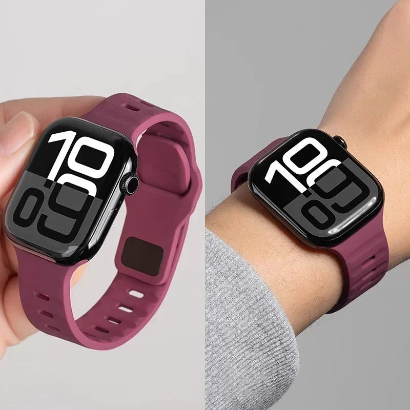 Strap For Apple Watch Band 49mm 44mm 45mm 41mm 40mm 42mm 38mm Soft Silicone sport Bracelet iwatch Serise 8 7 SE 6 5 9 Ultra 49mm