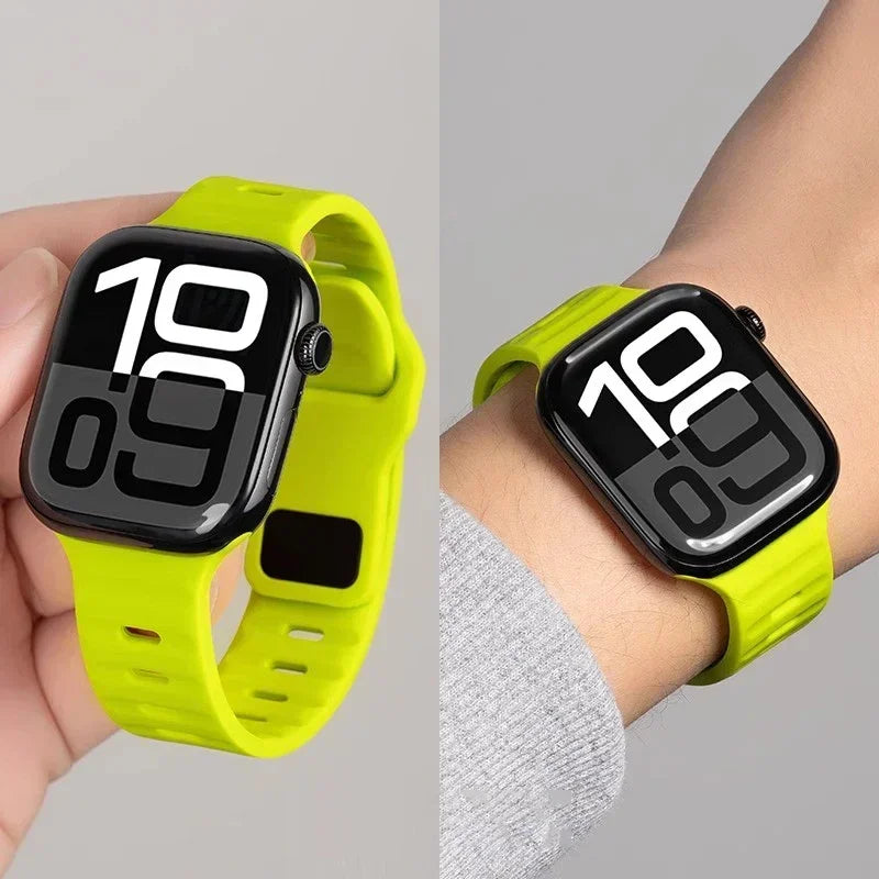 Strap For Apple Watch Band 49mm 44mm 45mm 41mm 40mm 42mm 38mm Soft Silicone sport Bracelet iwatch Serise 8 7 SE 6 5 9 Ultra 49mm
